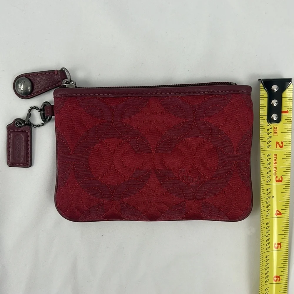 Coach compact clutch